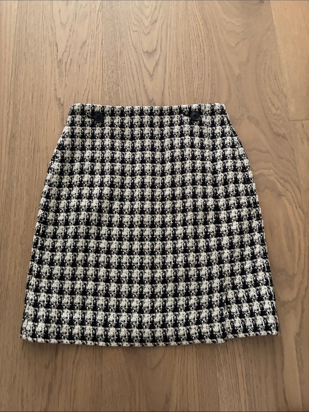 RW & Co. Classic Houndstooth Mini Skirt. Size 00. NWT. Black, Cream, Beige.